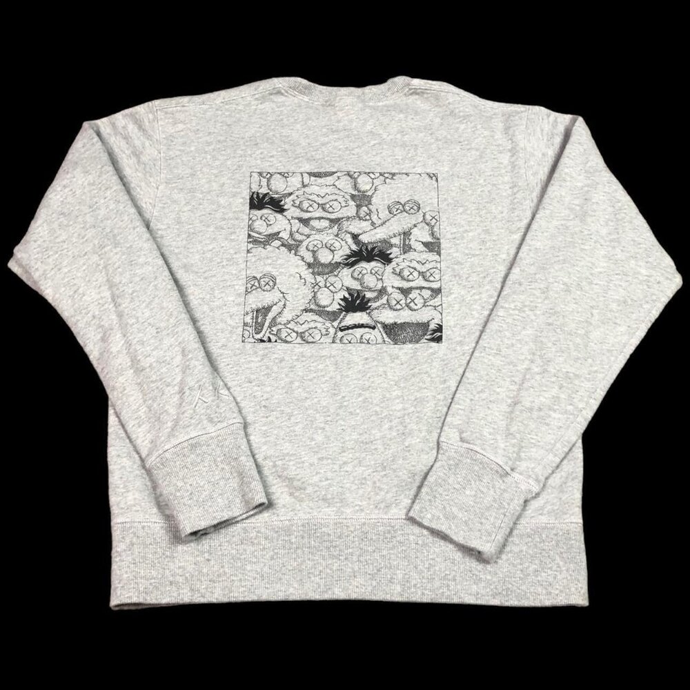 Uniqlo Kaws Sesame Street Gray Logo Sweatshirt Adult Size XS